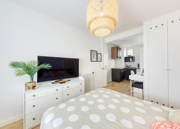 Elegant Studio Au Coeur De Paris 16E